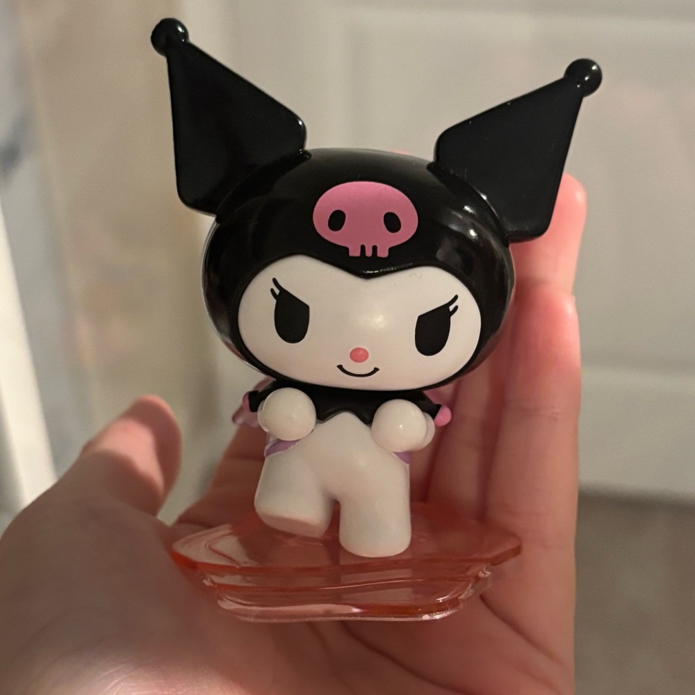 Kuromi  figurine